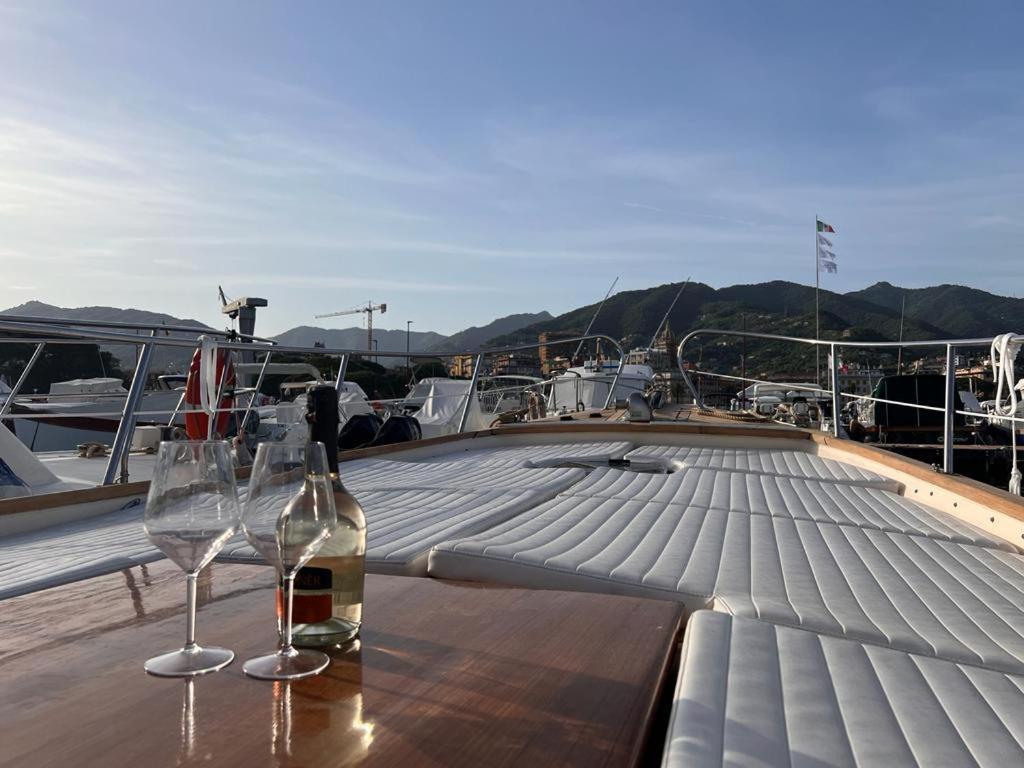 The Sun Apartment Rapallo Bagian luar foto